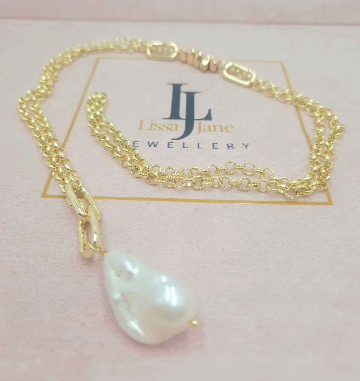 The Pearl Link Convertible Necklace