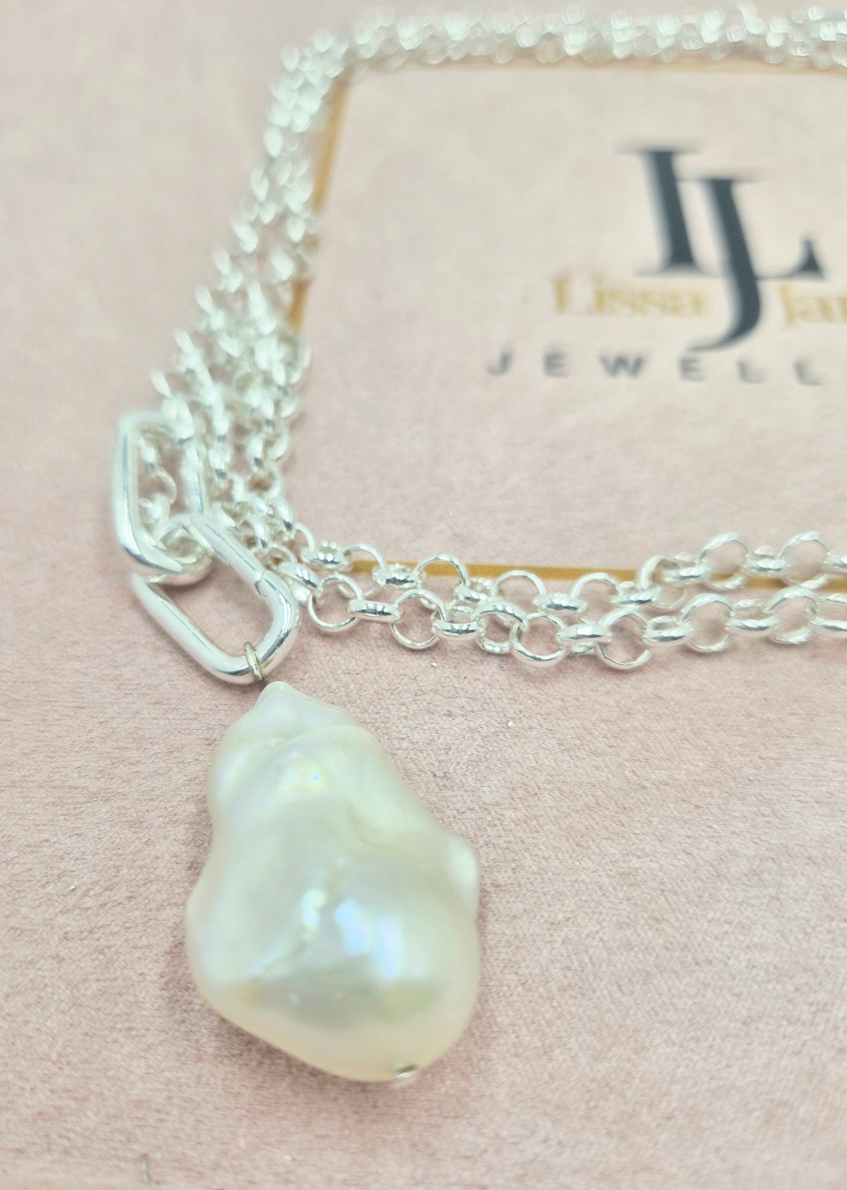 The Pearl Link Convertible Necklace