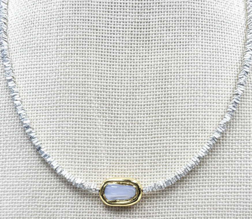Gilded Pearl Horizon Necklace