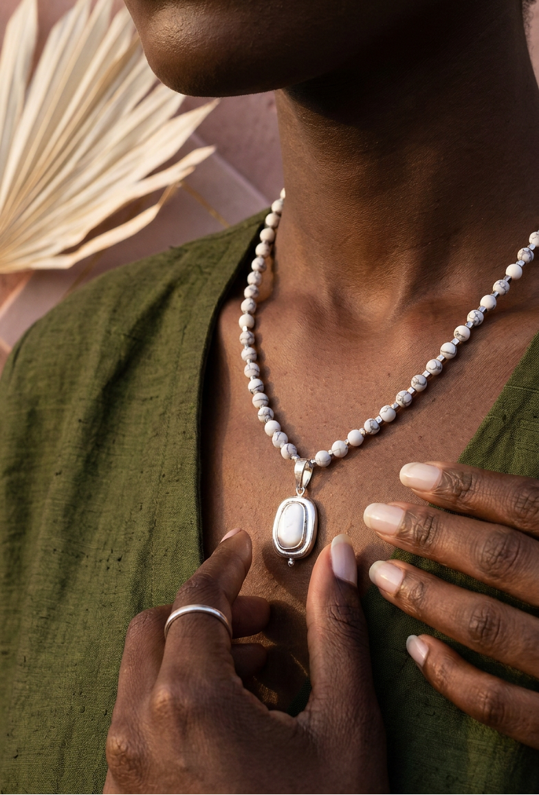 Howlite Pearl Necklace
